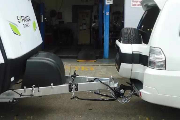 5 Best Caravan Sway Bars for Australia [2024] Bright Camping